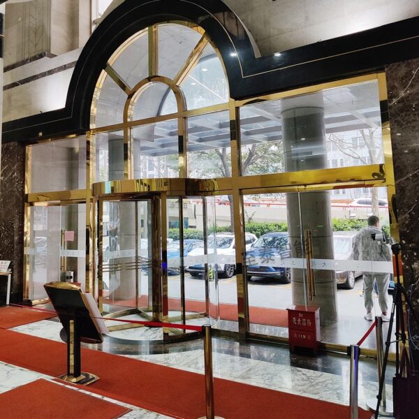 Hc28ee68fdd32450b944f2f71a97036f3p